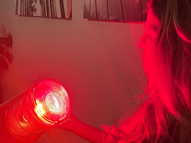 The Many Benefits of Red Light Therapy